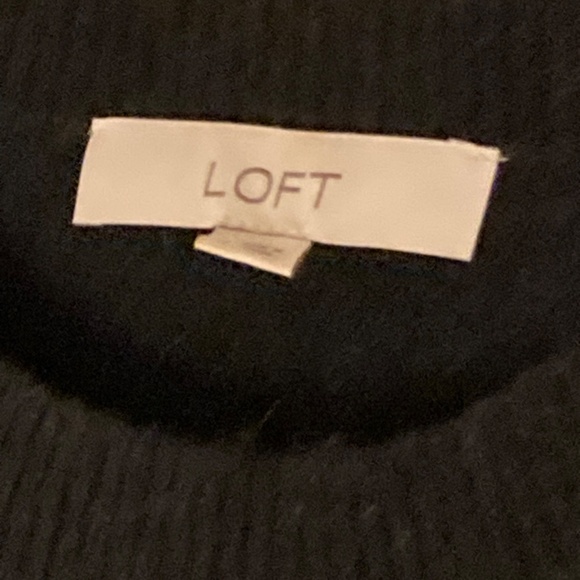 LOFT Silver bow on Black Sweater sz M - Picture 8 of 8